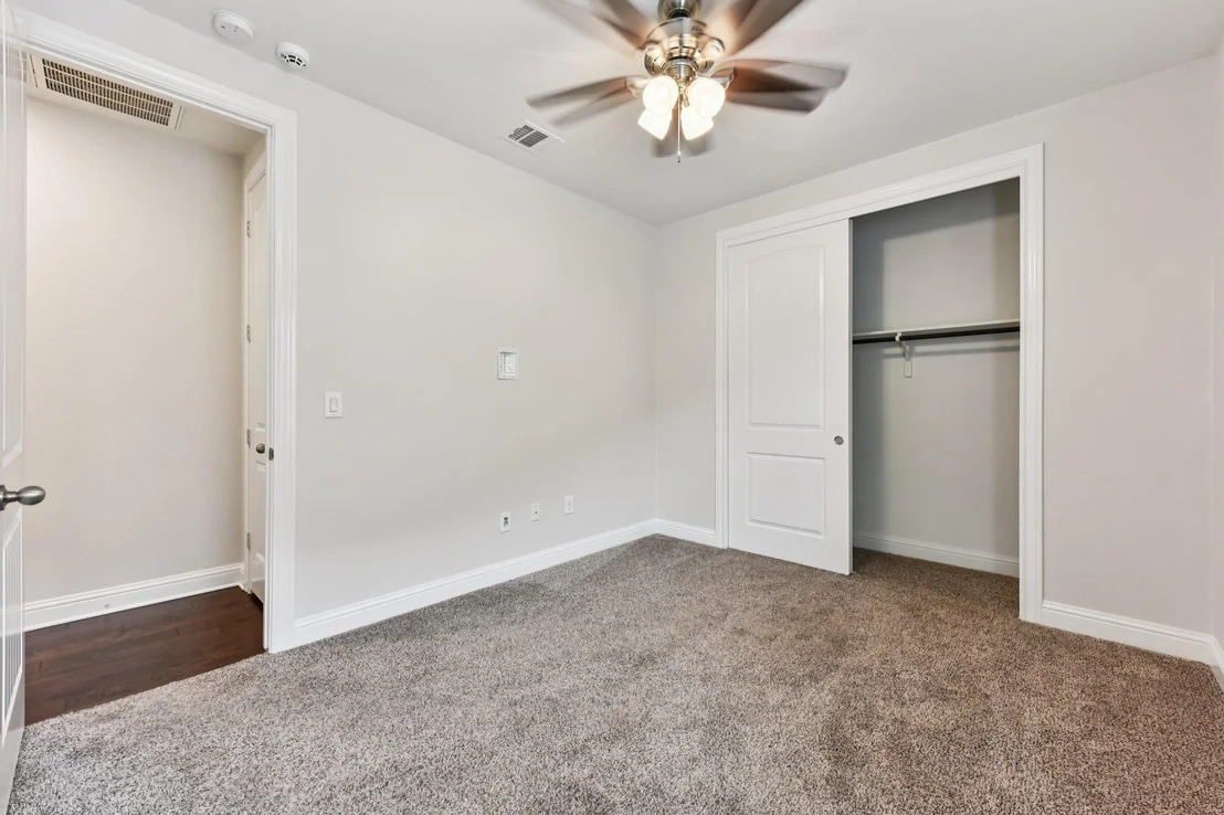 Photo of 114 Magona TRL