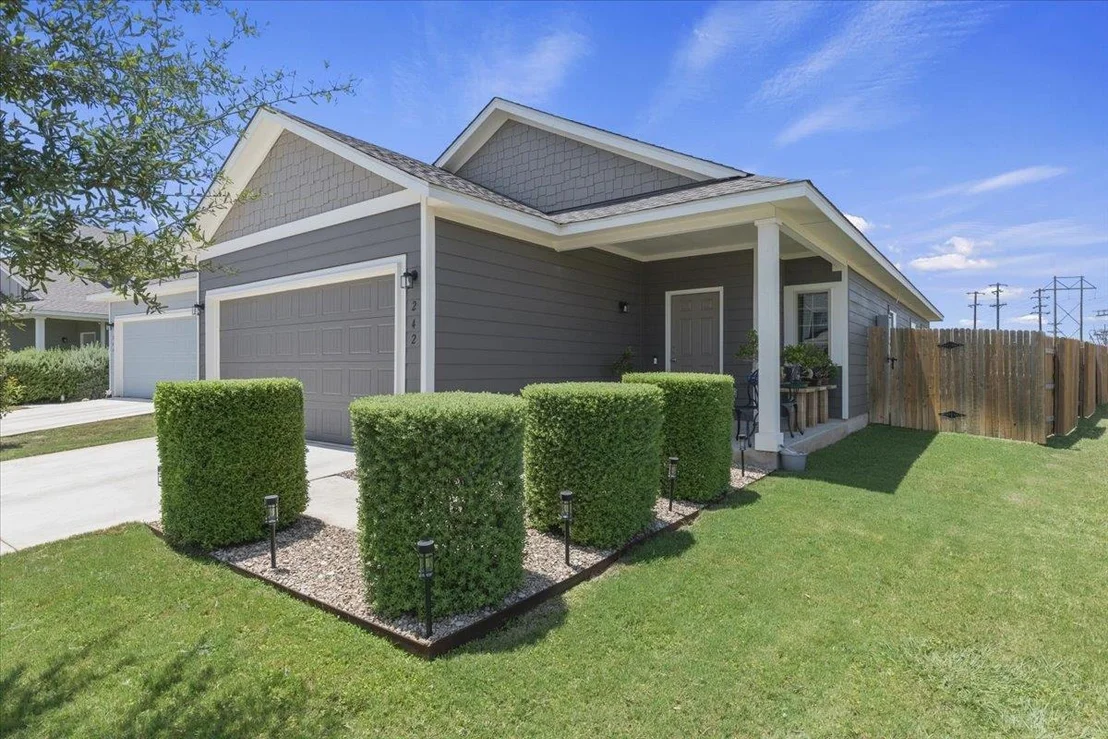 Photo of 242 Trailside LN