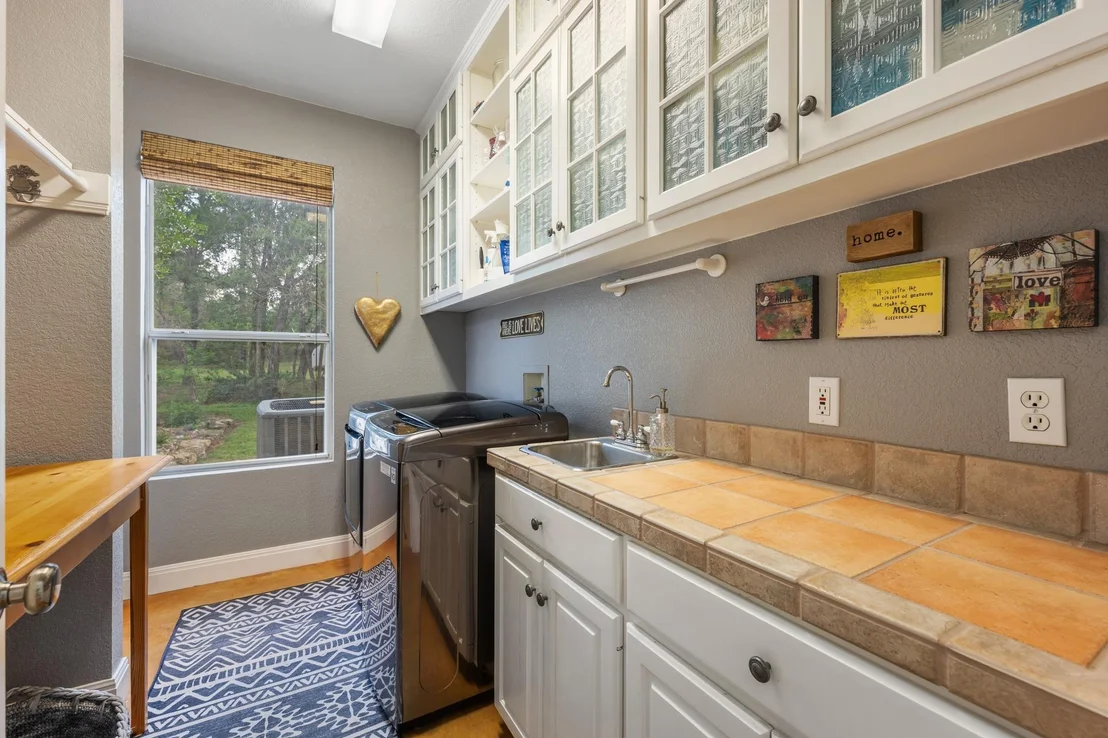 Photo of 10921 Long Branch DR