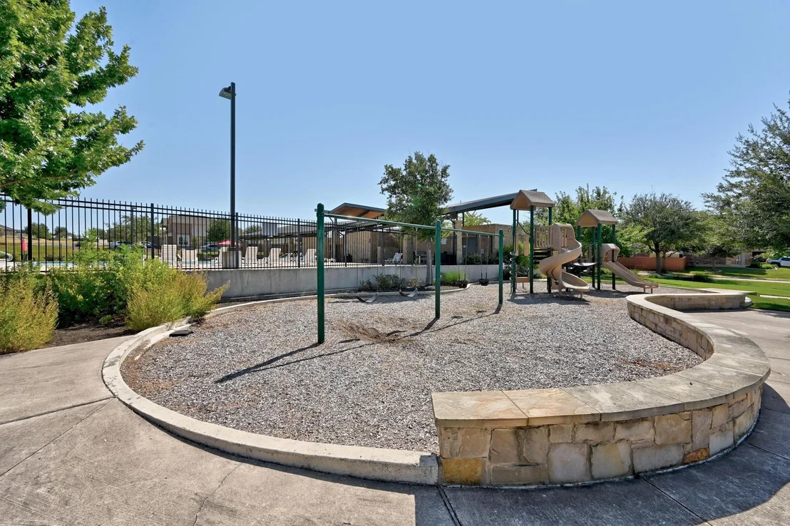 Photo of 554 Sandstone TRL