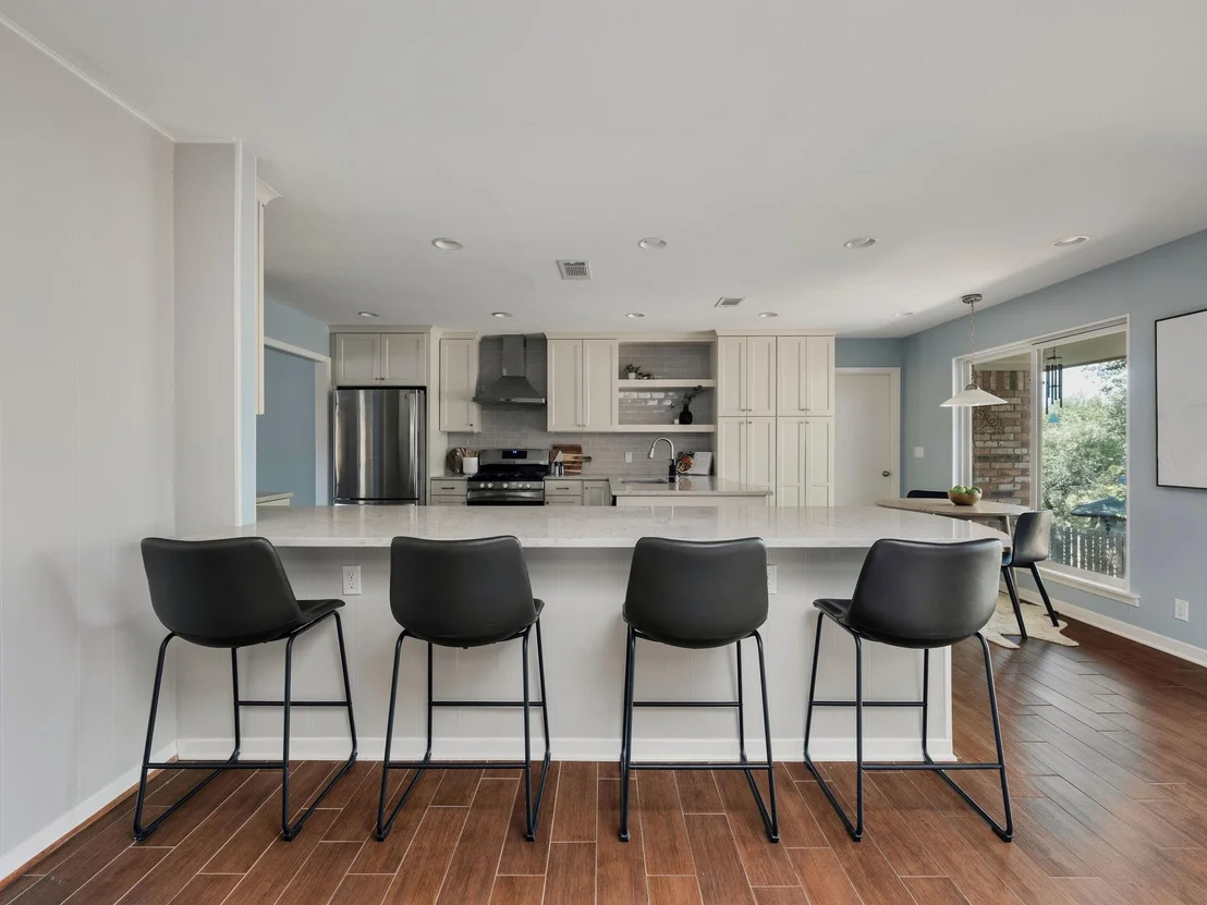 Photo of 7601 Parkview CIR