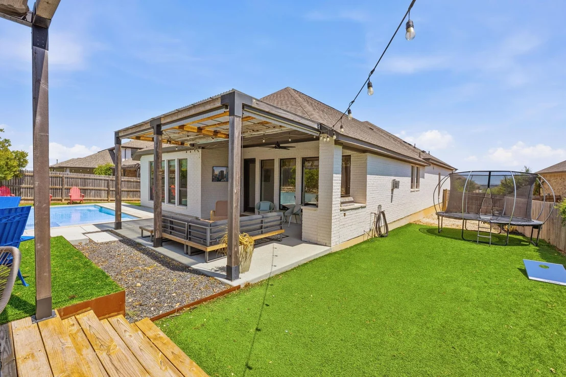 Photo of 301 Carpenter Hill DR