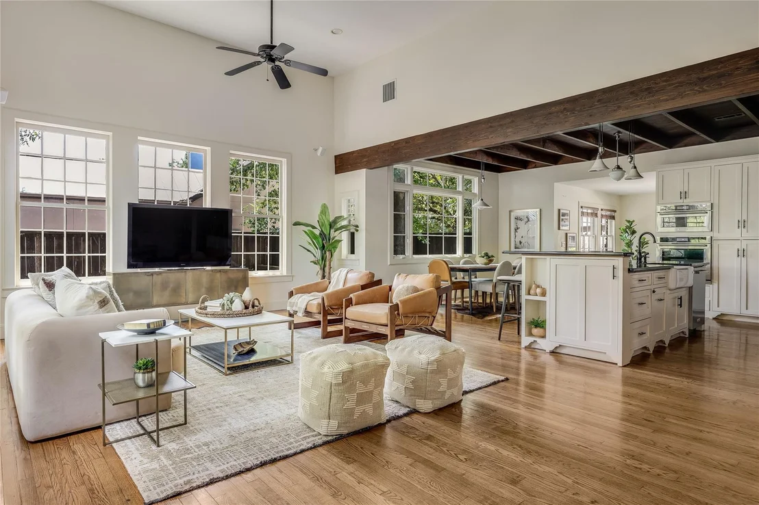Photo of 4705 Fairview DR