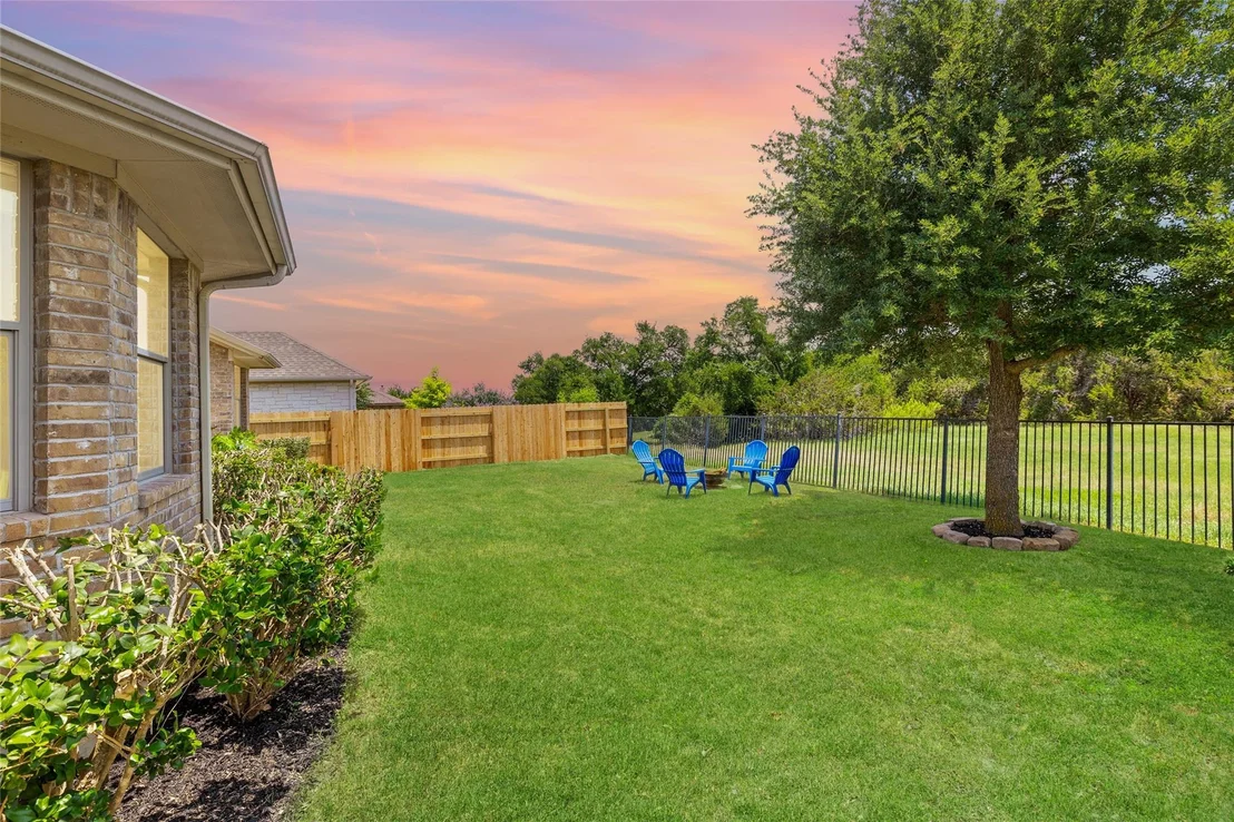 Photo of 270 Harris DR