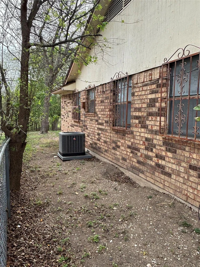 Photo of 2616 Hidden Valley DR
