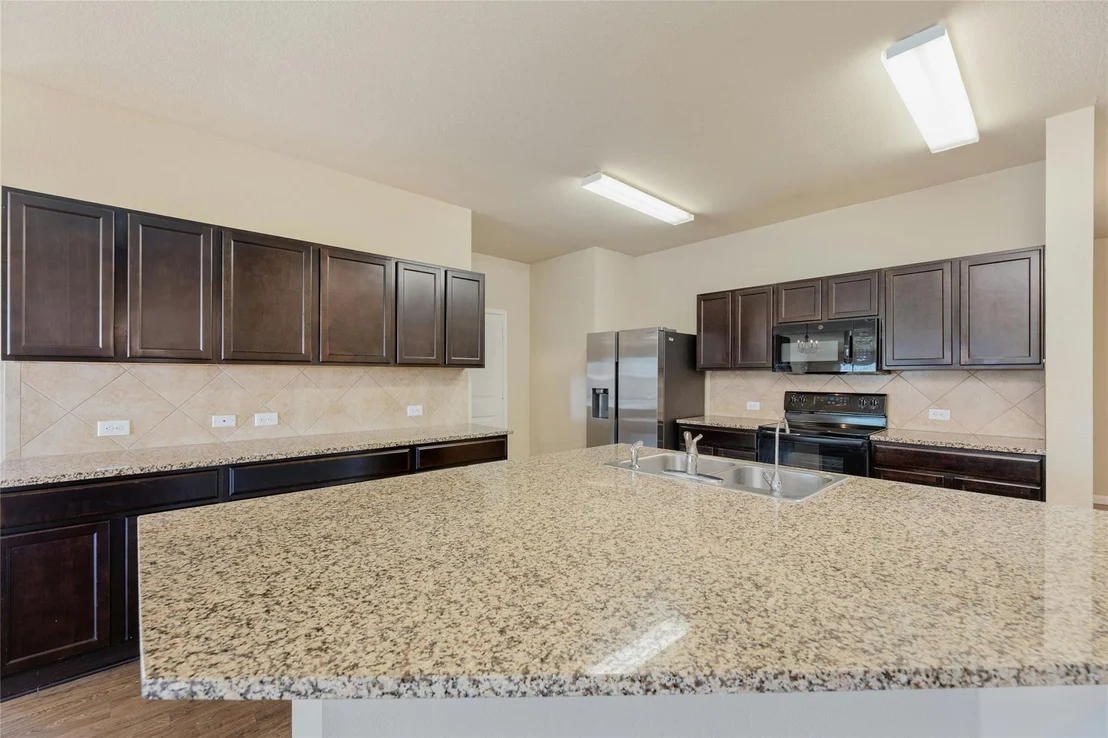 Photo of 11929 Riparian RD