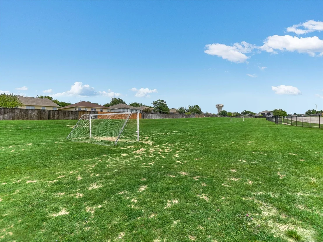 Photo of 300 Wapiti RD