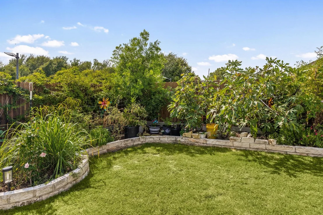 Photo of 449 Conchillos DR