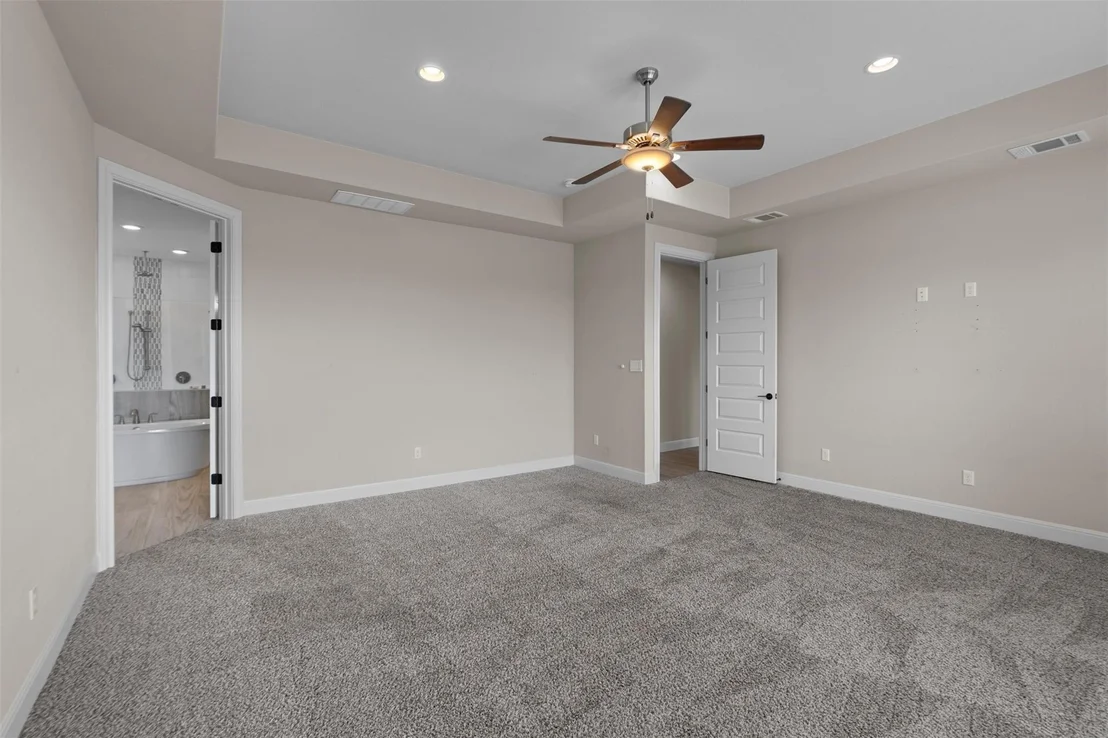 Photo of 305 Miranda WAY