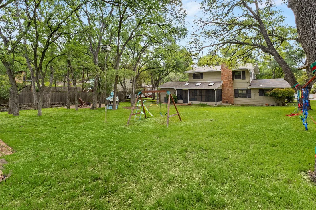 Photo of 112 Ridgeway DR