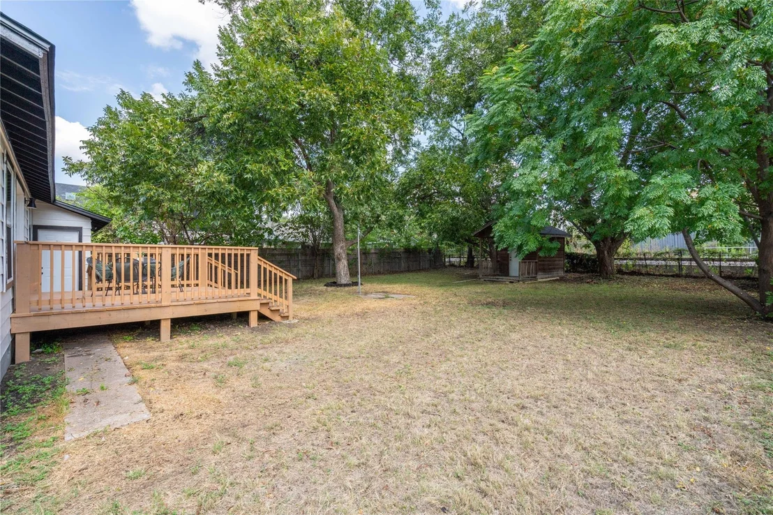 Photo of 7409 Grover Ave