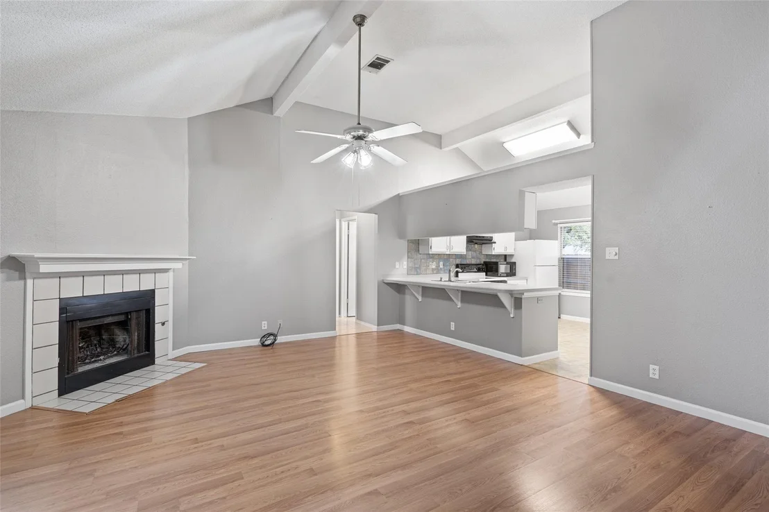 Photo of 1609 Parkwood DR
