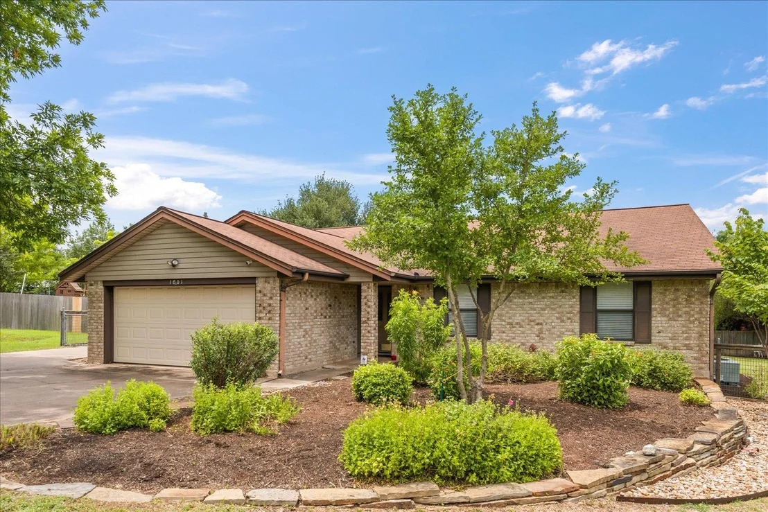 Photo of 1601 Samoa CT