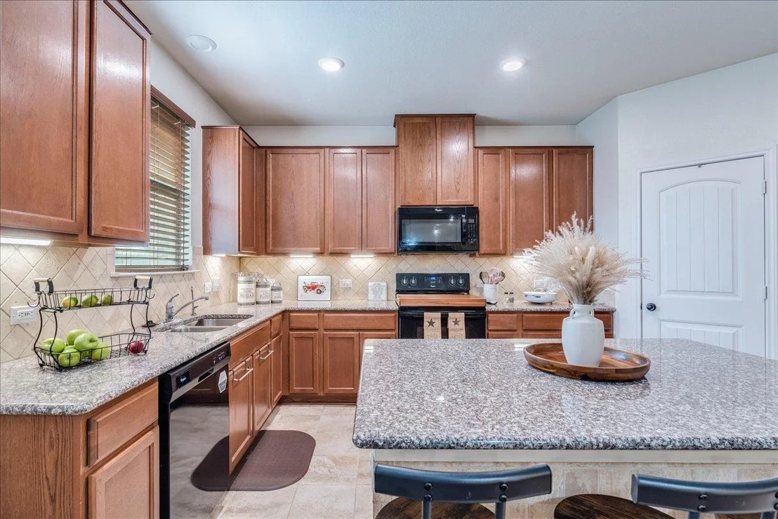 Photo of 1040 Verna Brooks WAY