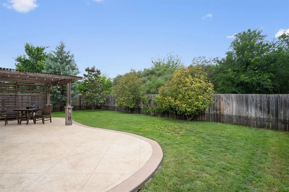 Photo of 332 Hidden Brook LN