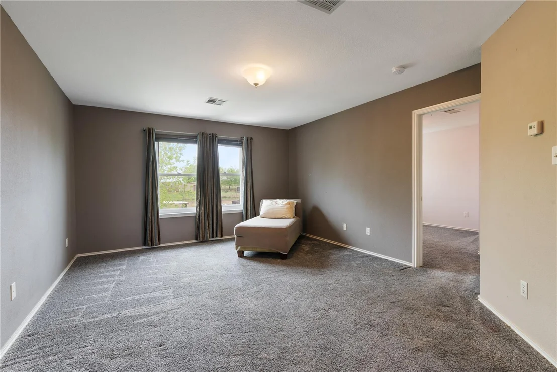 Photo of 1329 Amberwood LOOP