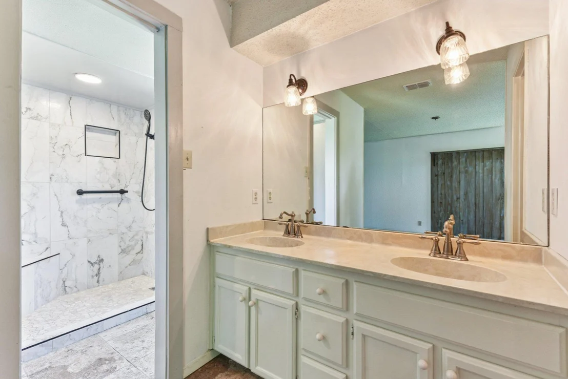 Photo of 602 Splitrock