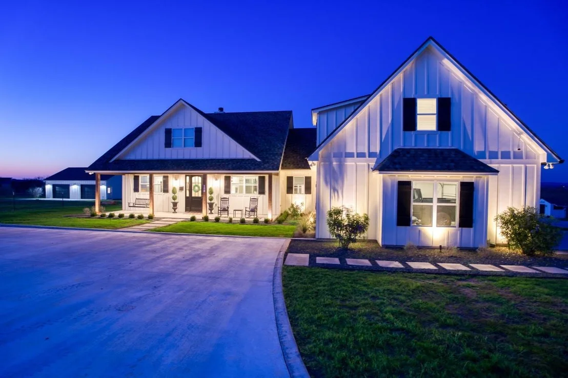 Photo of 104 Schoolhouse LN