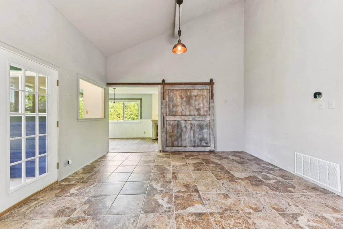 Photo of 602 Splitrock