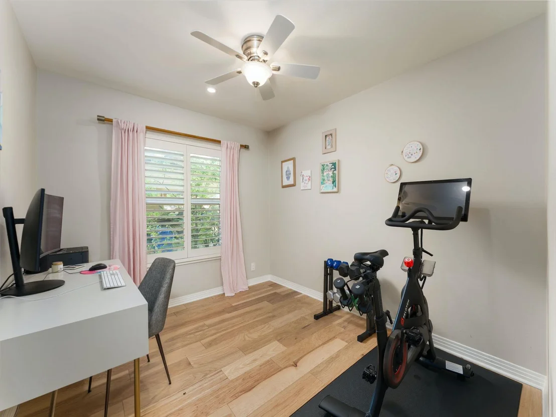Photo of 5905 Marilyn DR