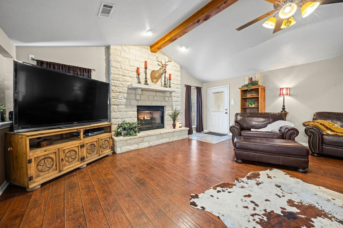 Photo of 207 County Road 4492