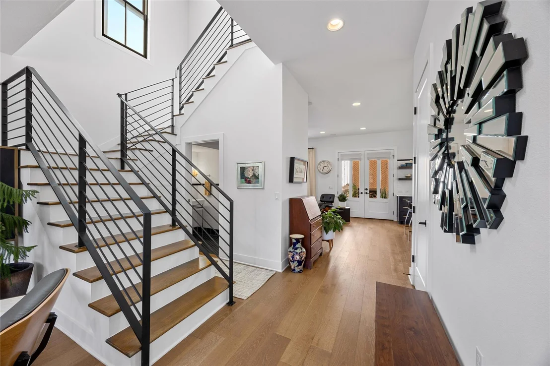 Photo of 2304 Mc Bee ST