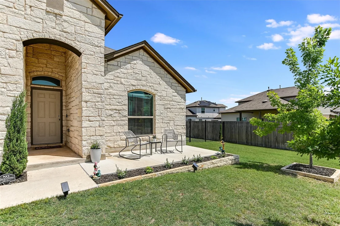 Photo of 929 Medina WAY