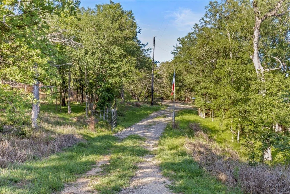 Photo of 231 Hoffman RD