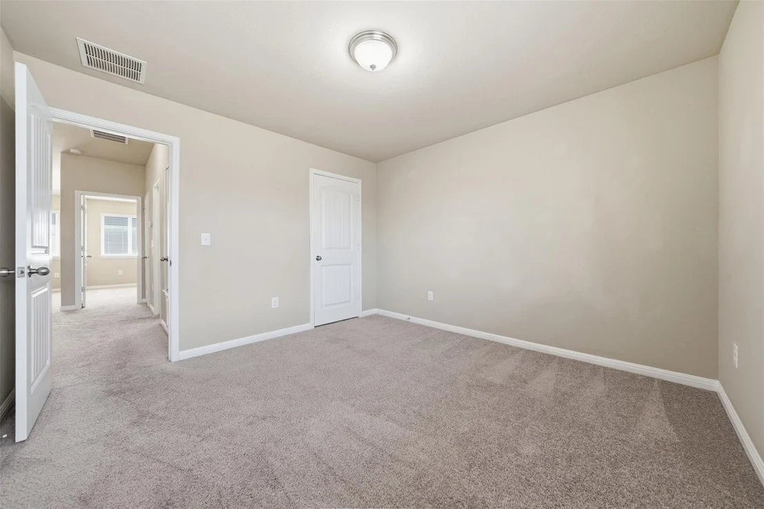 Photo of 613 Longhorn Cavern RD