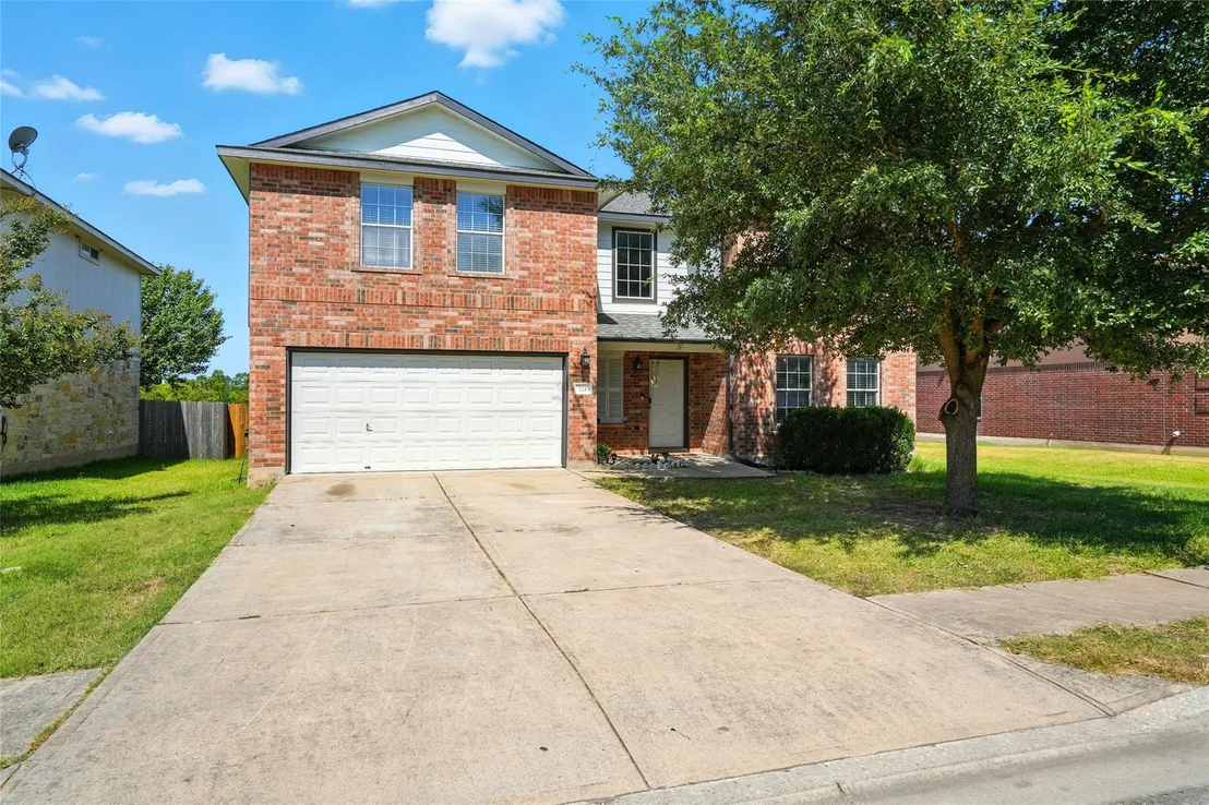 Photo of 221 Herrera TRL