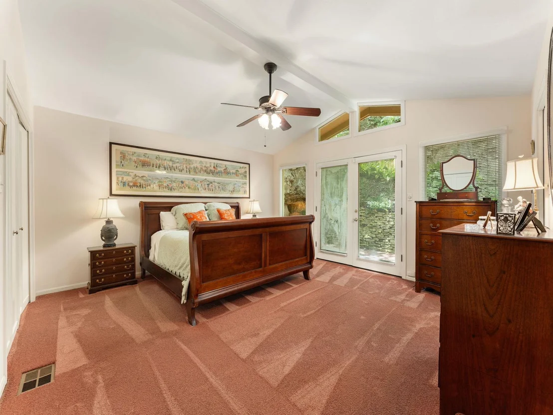 Photo of 2205 Scenic DR