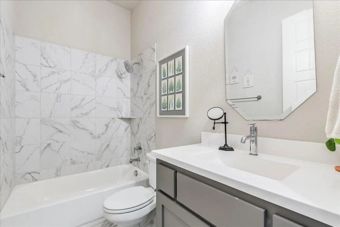 Photo of 454 Double L DR