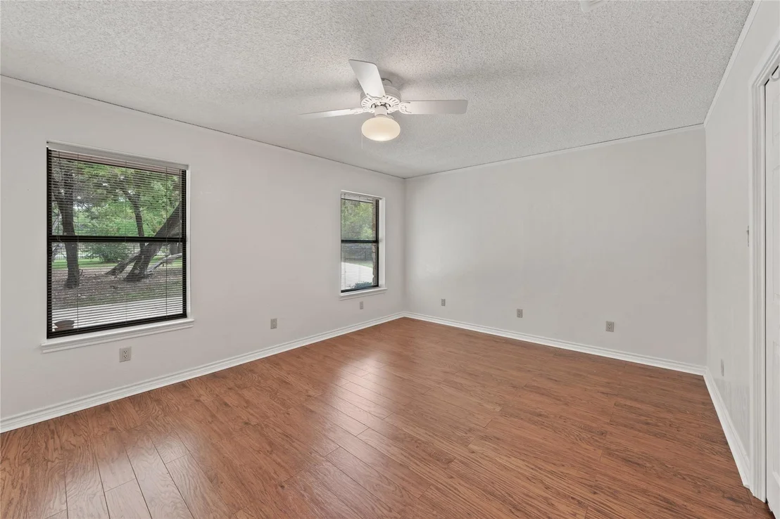 Photo of 11105 Highview DR