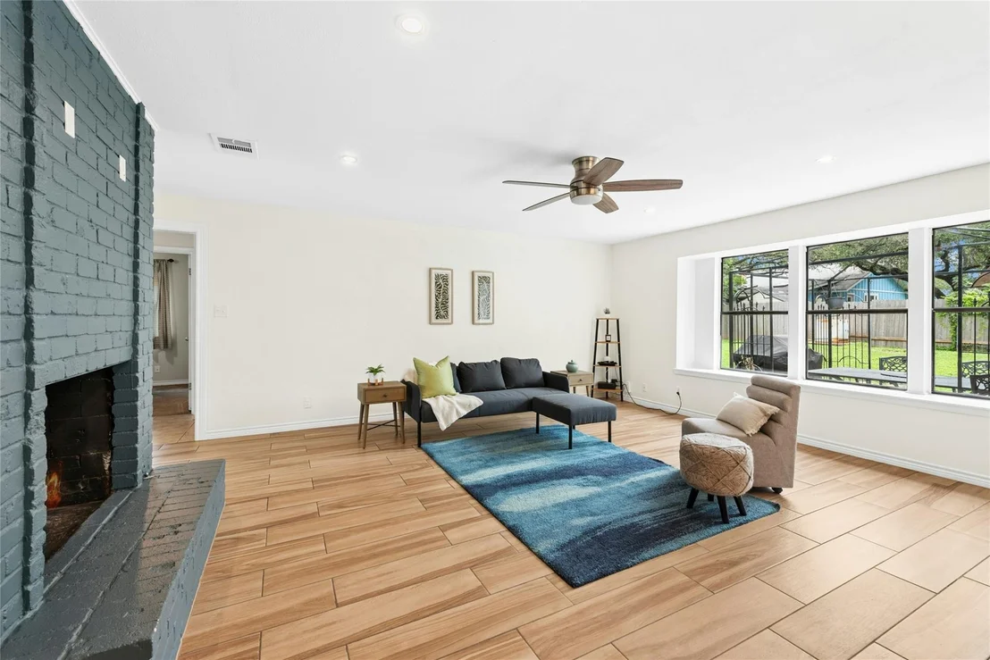 Photo of 4805 Duval RD