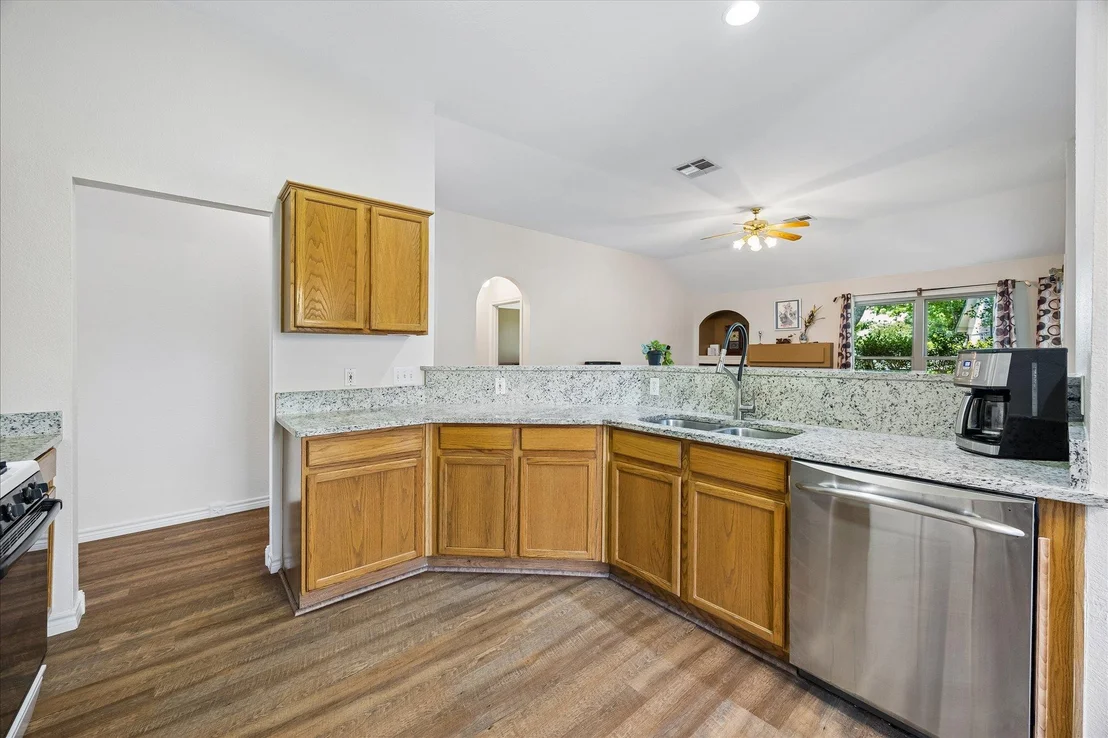 Photo of 111 Finch LN