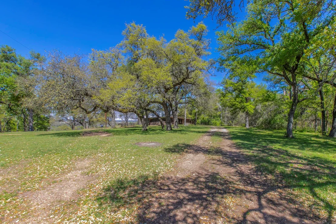 Photo of 1500 County Road 405