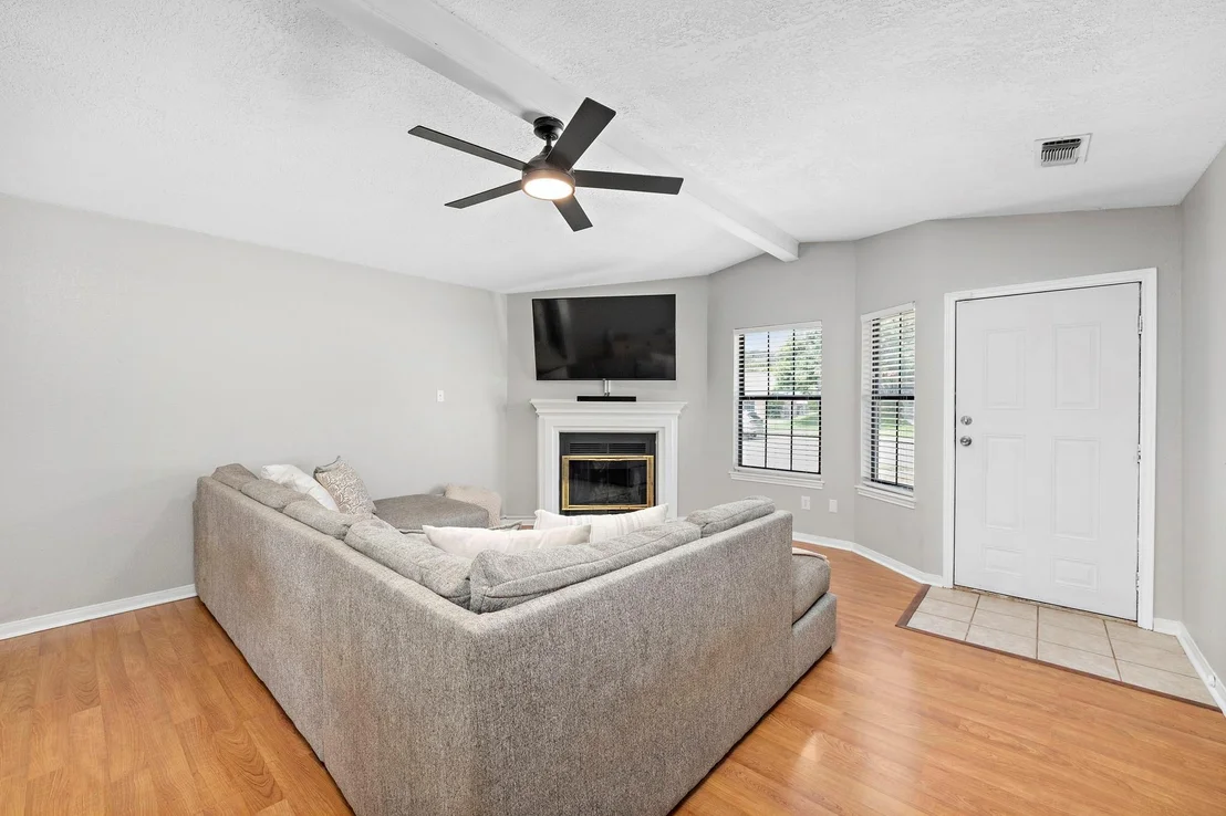 Photo of 2621 Phyllis DR