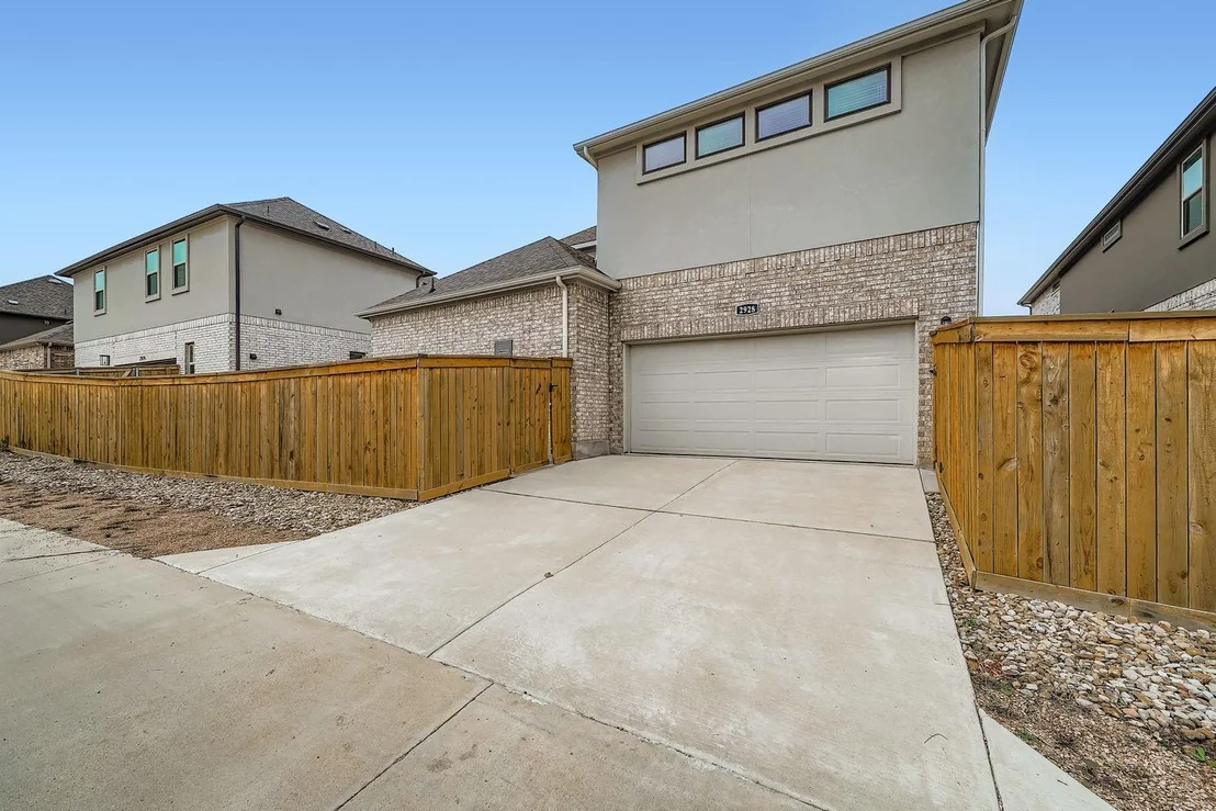 Photo of 2928 Birdcall PATH