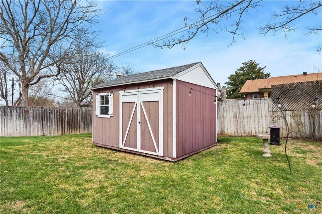 Photo of 1711 Lynx CIR