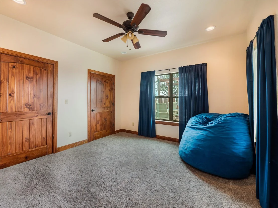 Photo of 877 County Road 455