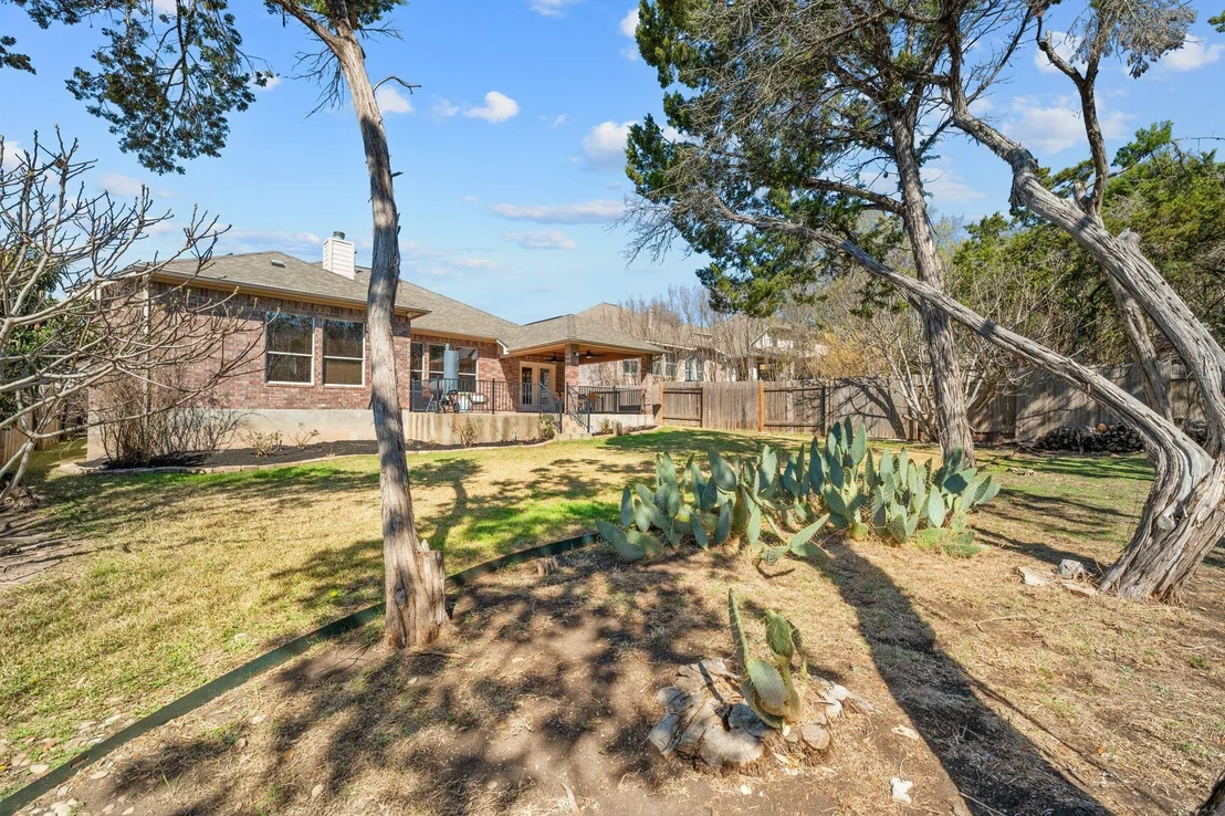Photo of 9905 Savannah Ridge DR