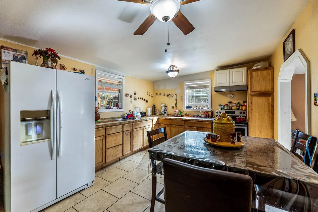 Photo of 1144 Mason Ave