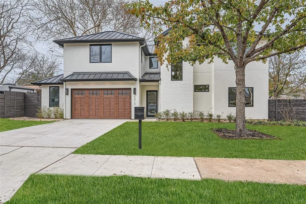 Photo of 5810 Fairlane DR