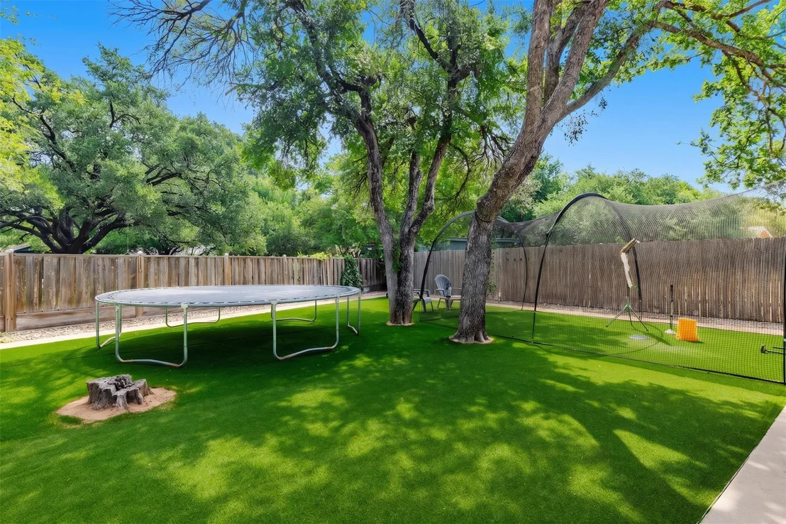 Photo of 3423 Bluebonnet TRL