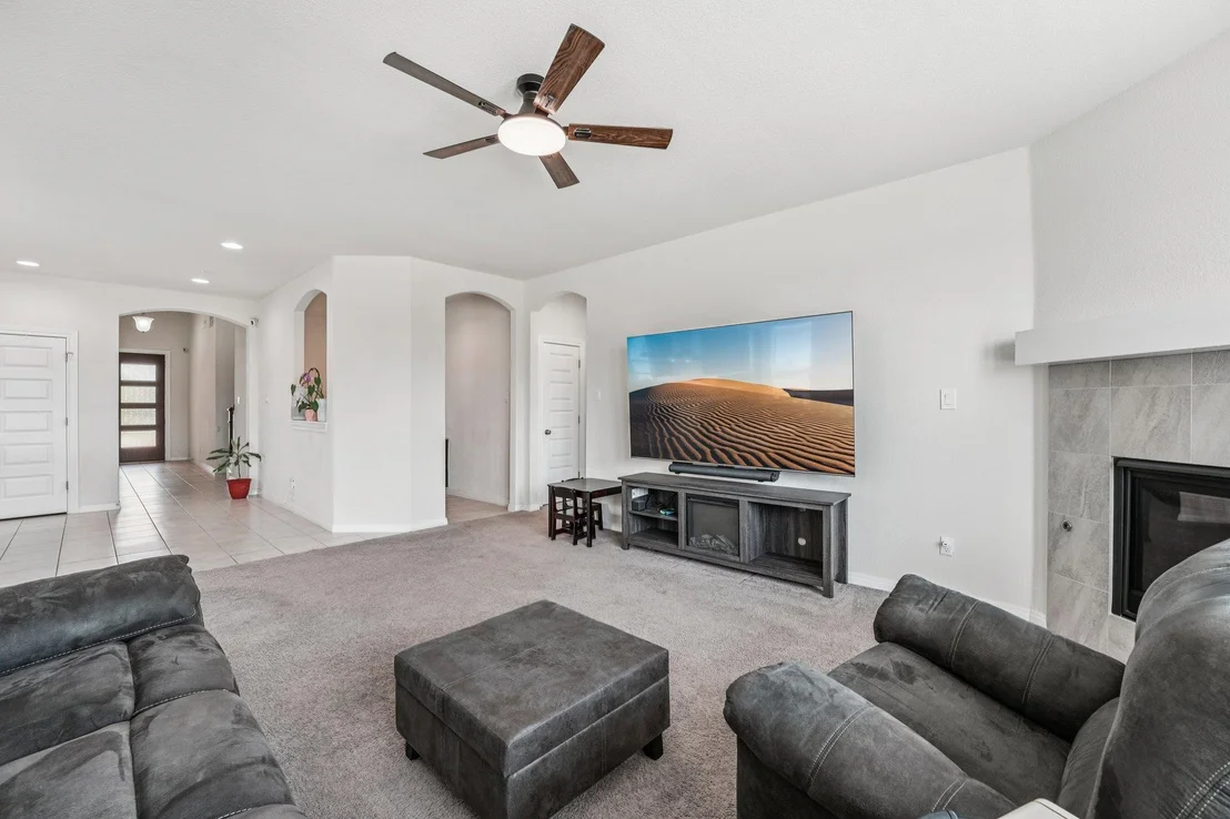 Photo of 5404 Anaheim Ave