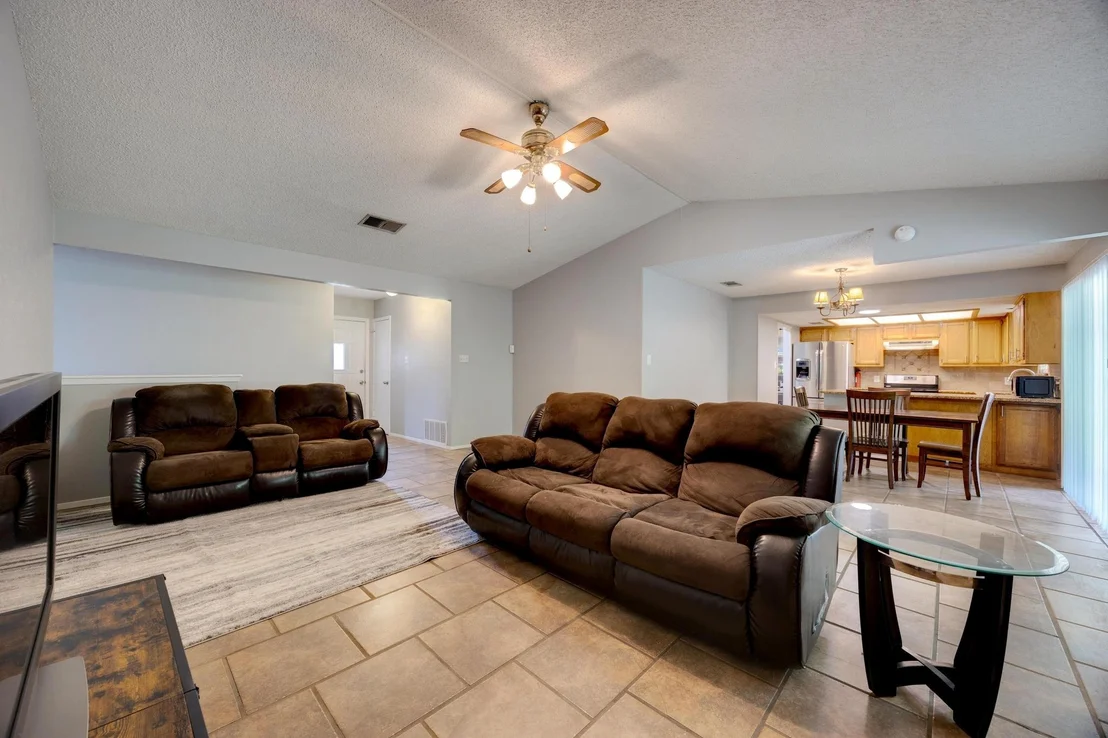 Photo of 2308 Stratford DR