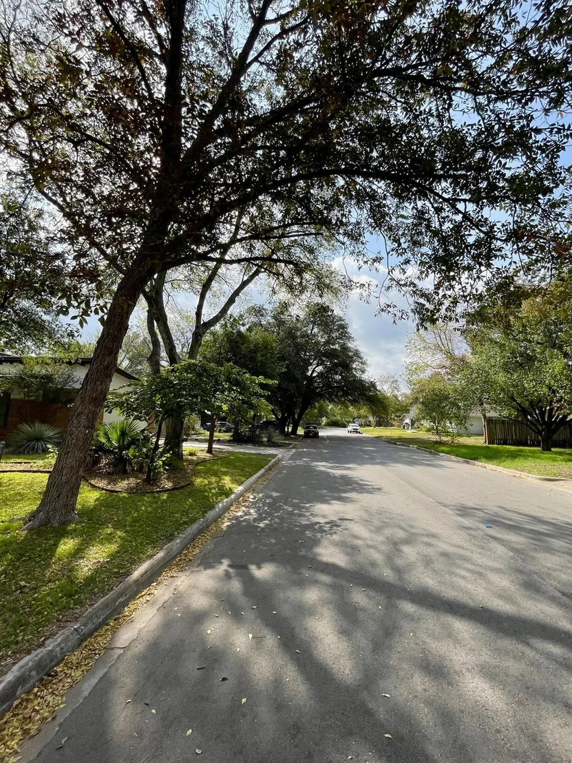 Photo of 4901 W Park DR