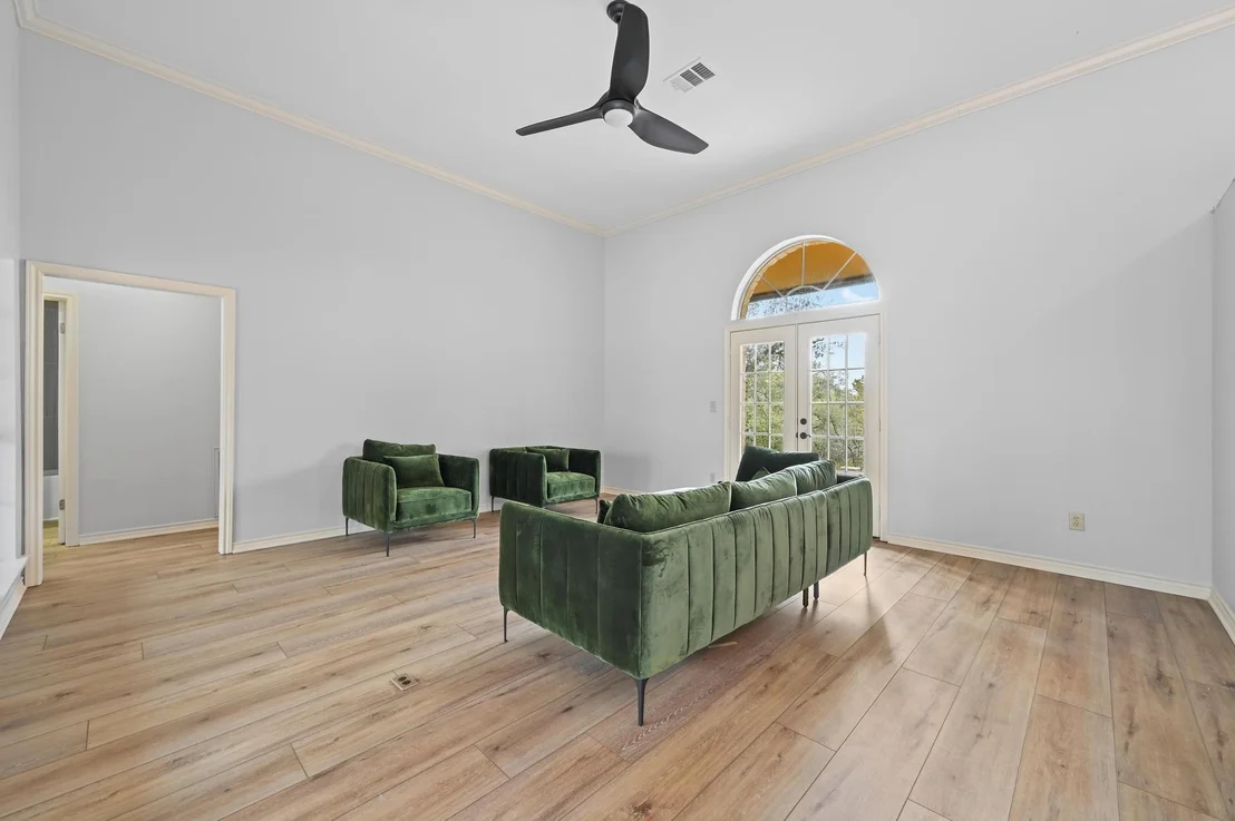 Photo of 140 Barton Ranch CIR