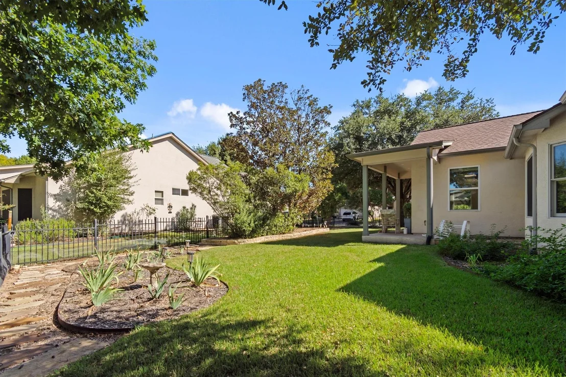 Photo of 401 Texas DR