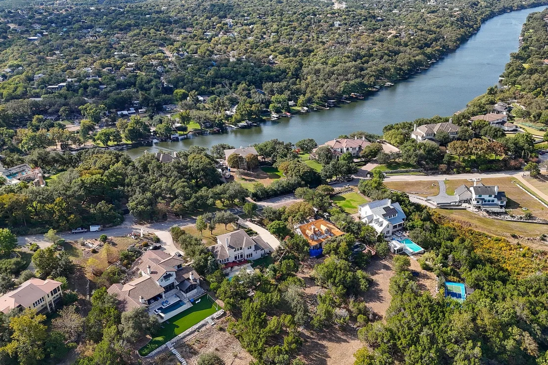 Photo of 3322 Far View DR
